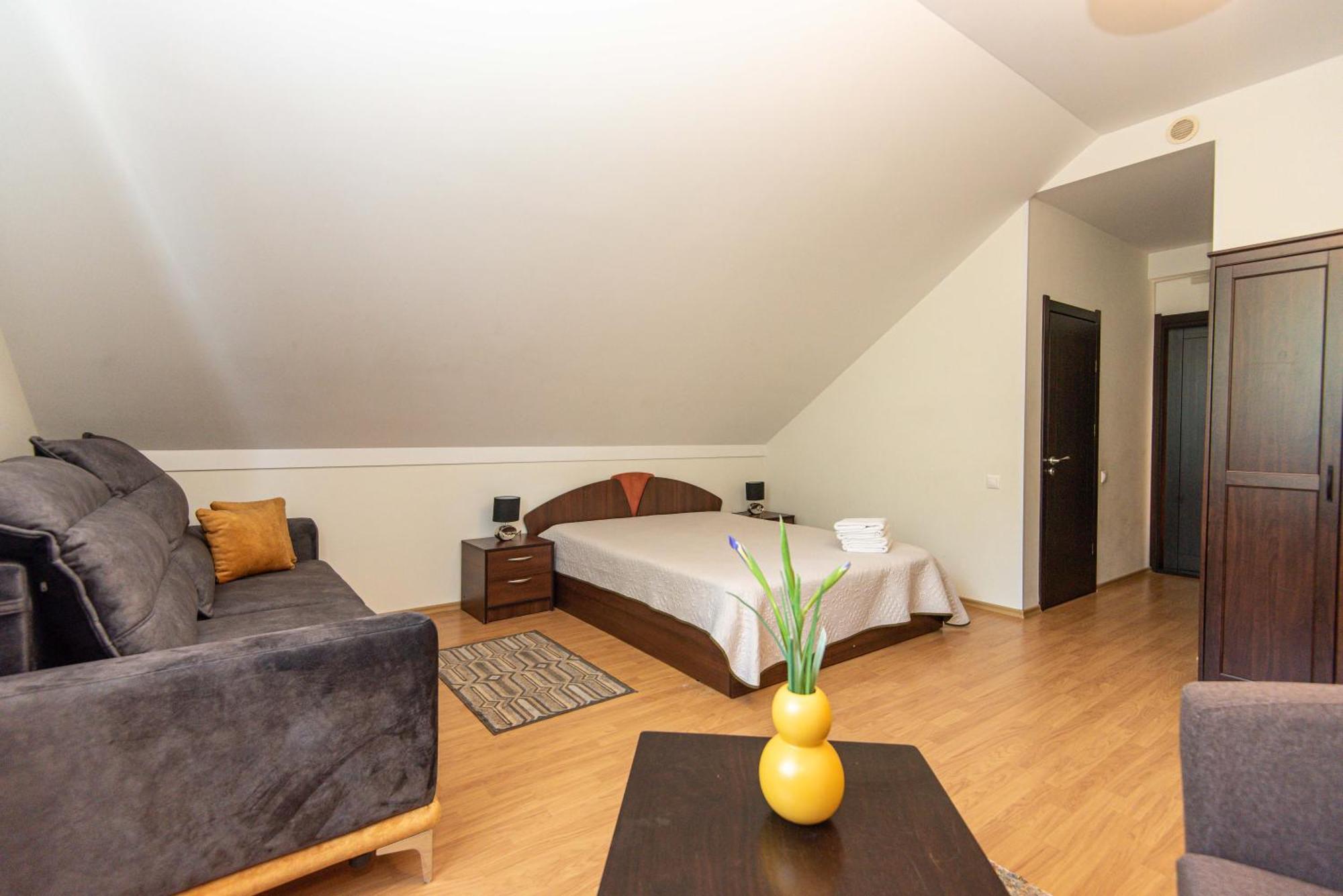 Guest House Pasaulio Krastas 帕兰加 外观 照片