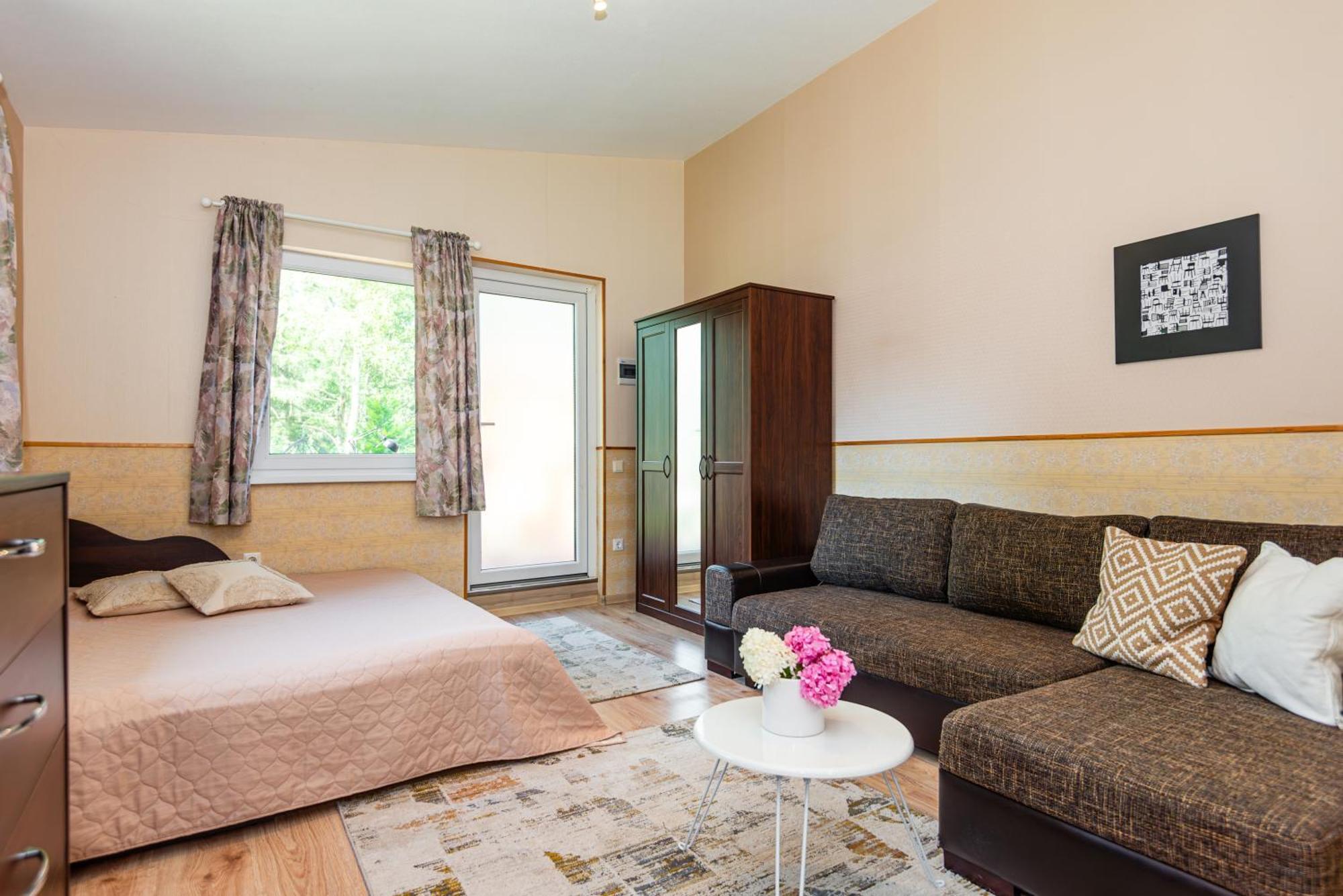 Guest House Pasaulio Krastas 帕兰加 外观 照片