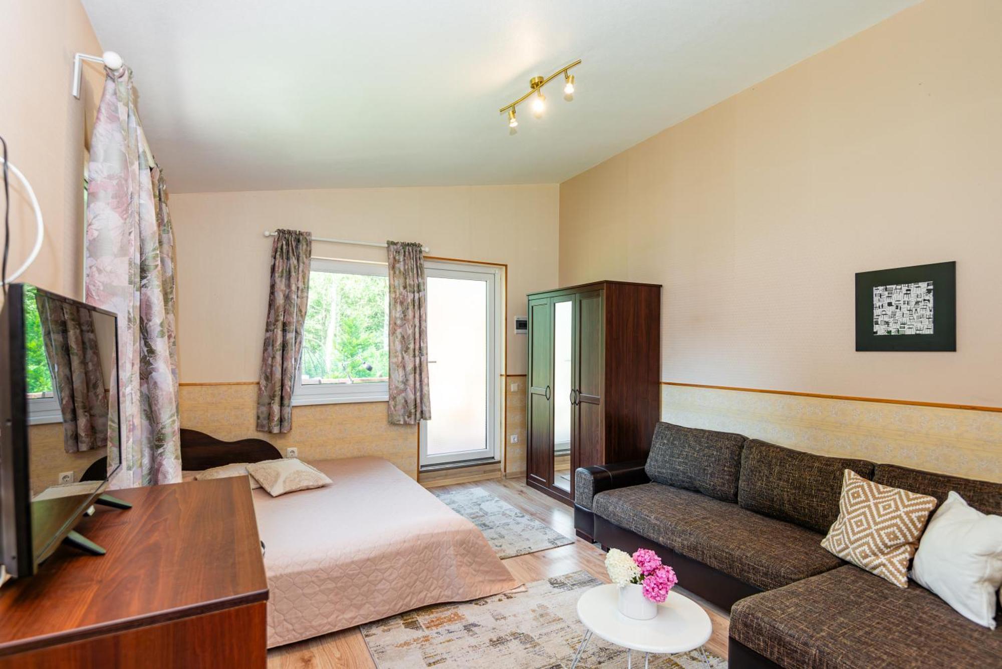 Guest House Pasaulio Krastas 帕兰加 外观 照片
